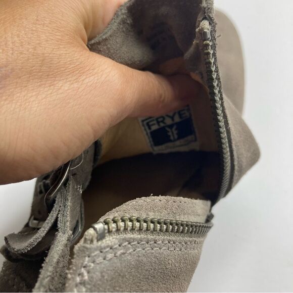 Frye Ray Belted STO Grey Suede Bootie Triple Buckle 9 M Boho Western Boots - Picture 12 of 16